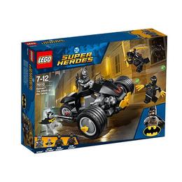 LEGO Super Heroes - Batman: Atacul talonilor (76110)