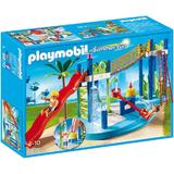Playmobil Summr Fun - Atmosfera este nemaipomenita in zona de joaca din parcul acvatic.
