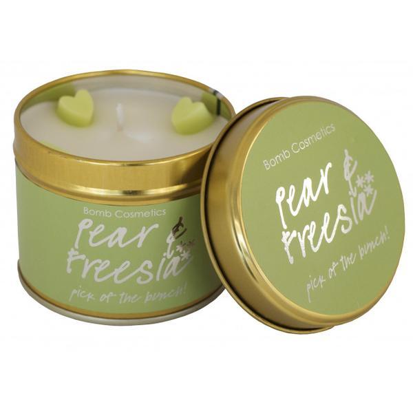 Lumanare parfumata Pear &amp; Freesia, 200g - Bomb Cosmetics