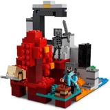 lego-minecraft-portalul-ruinat-8-ani-21172-3.jpg