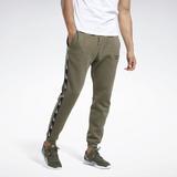 pantaloni-barbati-reebok-essentials-tape-gq4216-xxl-verde-3.jpg