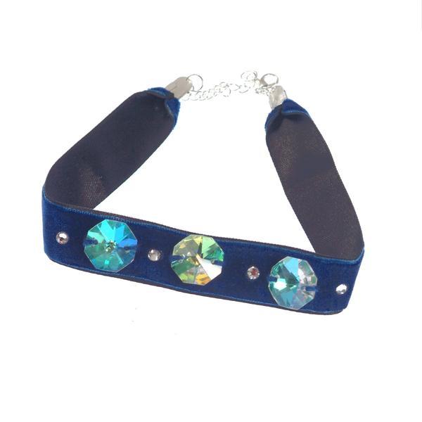 Colier Choker GANELLI cu 3 Cristale octogon mari si 4 mici Swarovski elements, catifea cu dublura din satin albastru