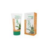 Scrub facial cu samburi de caise - Bioearth 150ml