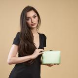 clutch-tanya-verde-mar-tip-caseta-cu-lant-argintiu-4.jpg