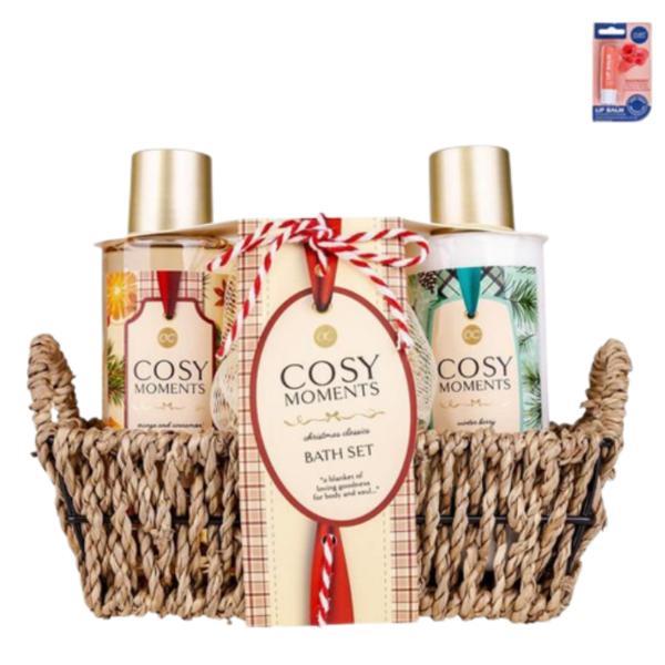 Set cadou cosmetice Accentra Craciun Cosy Moments gel de dus 150ml + lotiune de corp 150 ml + buretel si balsam de buze