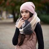 caciula-beanie-roz-din-tricot-subtire-de-casmir-2.jpg