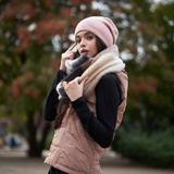 caciula-beanie-roz-din-tricot-subtire-de-casmir-3.jpg