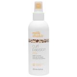 Spray pentru Parul Ondulat si Cret - Milk Shake Curl Passion Primer, 200 ml