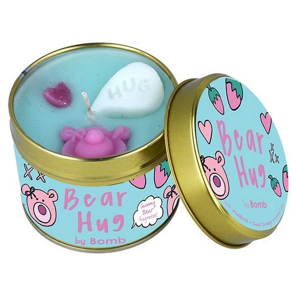 Lumanare parfumata Bear Hug Bomb Cosmetics, 252 g